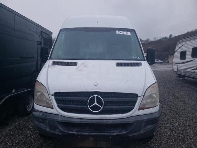 WD3PE8CB0C5671844 - 2012 MERCEDES-BENZ SPRINTER 2500 WHITE photo 5