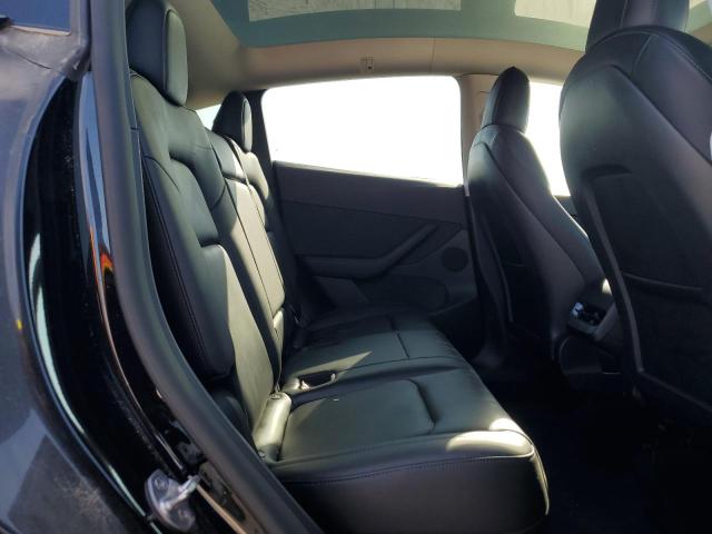 7SAYGDEE8NF387208 - 2022 TESLA MODEL Y Черный фото 11