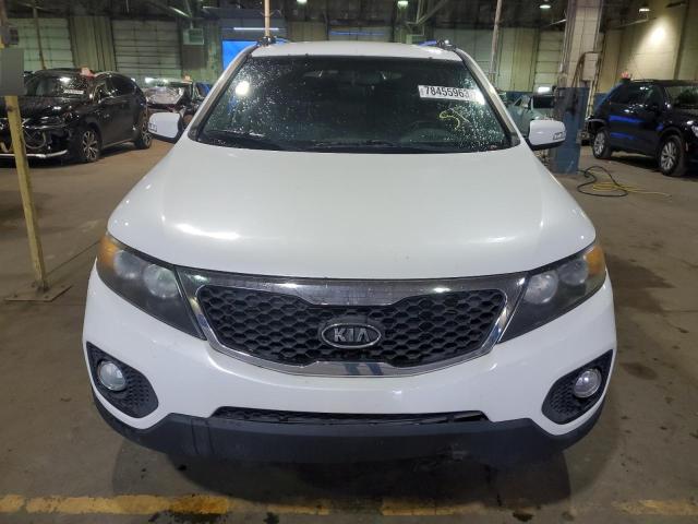 5XYKUDA14BG095395 - 2011 KIA SORENTO EX WHITE photo 5