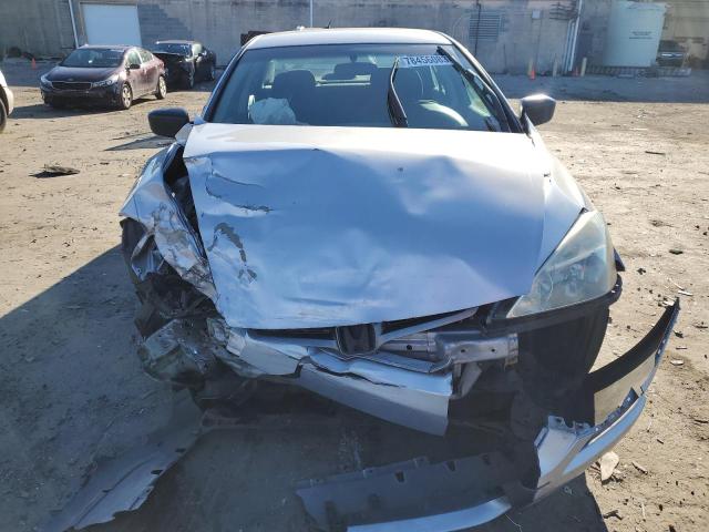 1HGCM56104A045990 - 2004 HONDA ACCORD DX SILVER photo 5