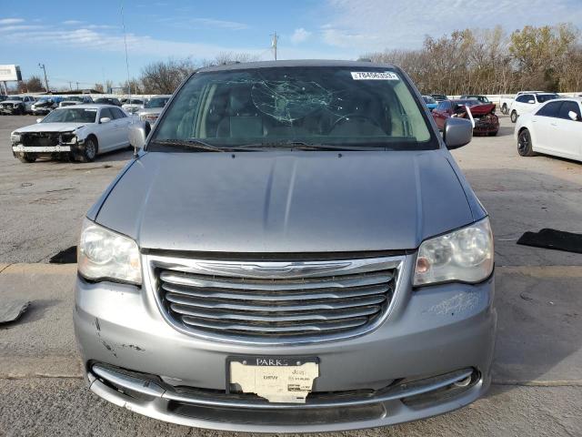 2C4RC1BG6DR667956 - 2013 CHRYSLER TOWN & COU TOURING ვერცხლისფერი ფოტო 5