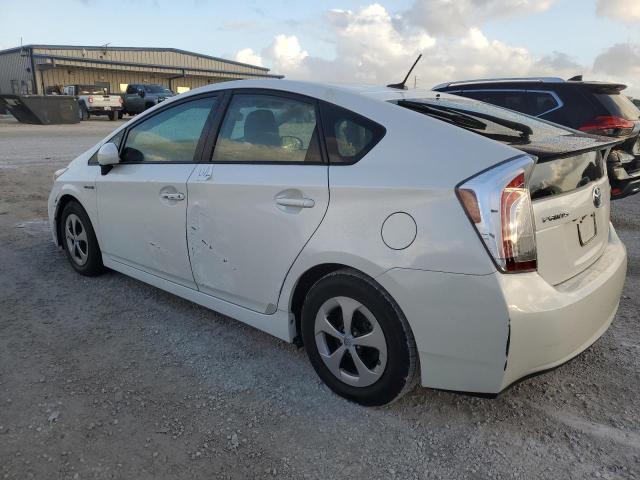 JTDKN3DU6D5558355 - 2013 TOYOTA PRIUS WHITE photo 2