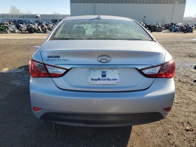 5NPEB4AC0EH868512 - 2014 HYUNDAI SONATA GLS SILVER photo 6