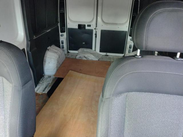 3C6TRVCG2KE530996 - 2019 RAM PROMASTER 2500 HIGH თეთრი ფოტო 9