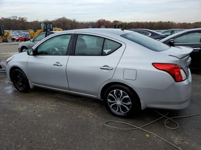 3N1CN7AP1FL900648 - 2015 NISSAN VERSA S SILVER photo 2