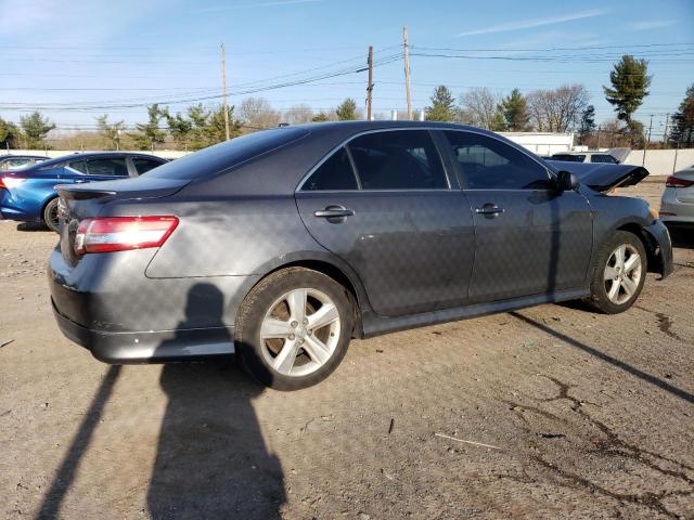 4T1BF3EK8BU220142 - 2011 TOYOTA CAMRY BASE GRAY photo 3