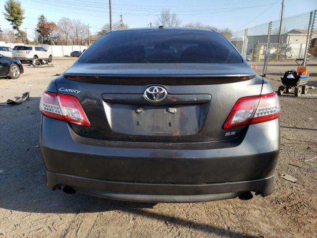 4T1BF3EK8BU220142 - 2011 TOYOTA CAMRY BASE GRAY photo 6