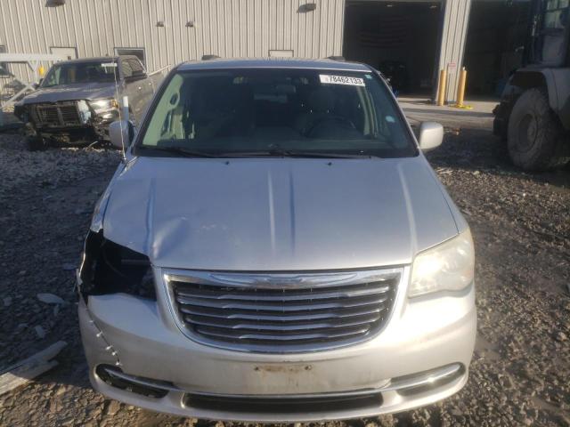 2A4RR5DG7BR798467 - 2011 CHRYSLER TOWN & COU TOURING SILVER photo 5