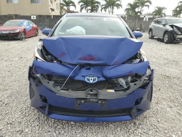 JTDKARFU9G3520615 - 2016 TOYOTA PRIUS BLUE photo 5