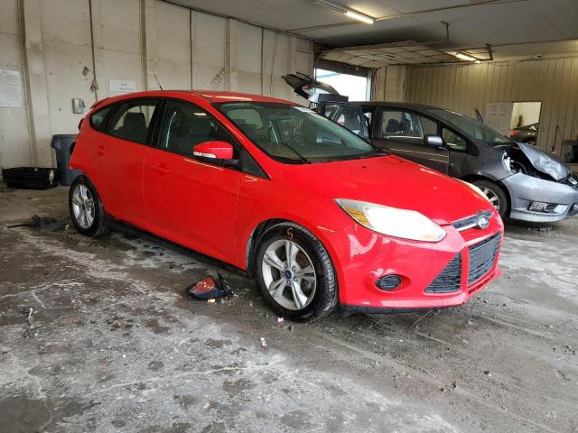 1FADP3K22EL457675 - 2014 FORD FOCUS SE RED photo 4