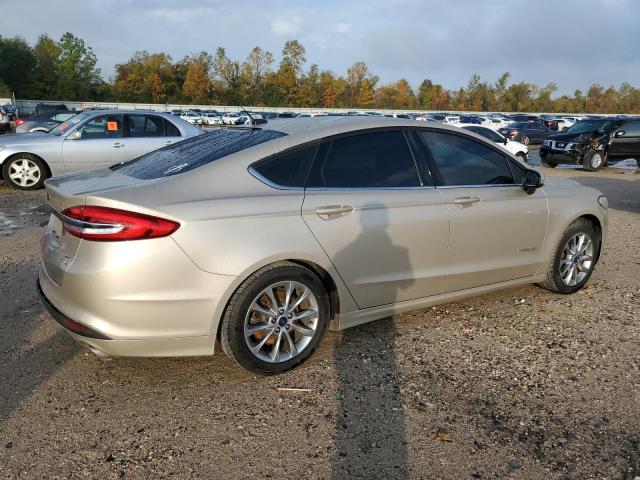 3FA6P0LU6HR386820 - 2017 FORD FUSION SE HYBRID TAN photo 3