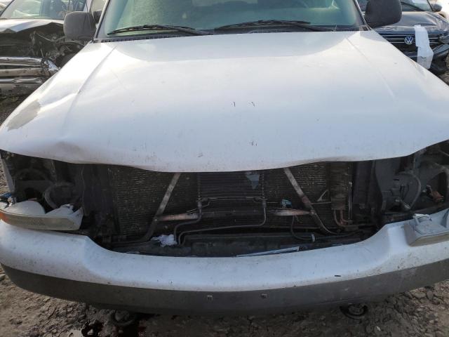 3GKFK16Z53G204619 - 2003 GMC YUKON K1500 WHITE photo 11