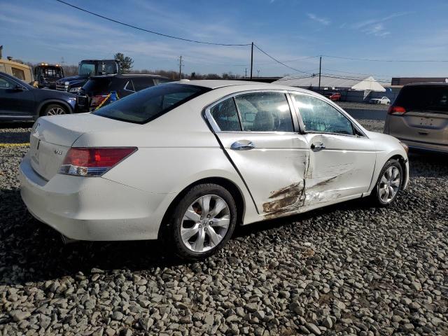 1HGCP3F80AA001959 - 2010 HONDA ACCORD EXL WHITE photo 3