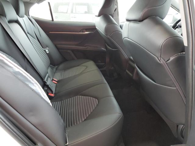 4T1T11AK7PU726923 - 2023 TOYOTA CAMRY SE NIGHT SHADE WHITE photo 10