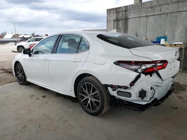 4T1T11AK7PU726923 - 2023 TOYOTA CAMRY SE NIGHT SHADE WHITE photo 2