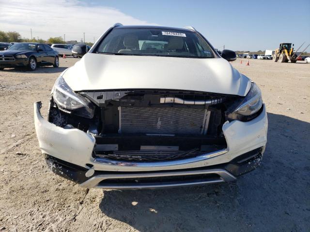 SJKCH5CR5JA053637 - 2018 INFINITI QX30 BASE أبيض صورة 5