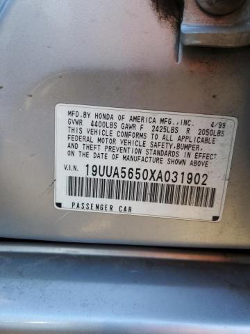 19UUA5650XA031902 - 1999 ACURA TL SILVER photo 12