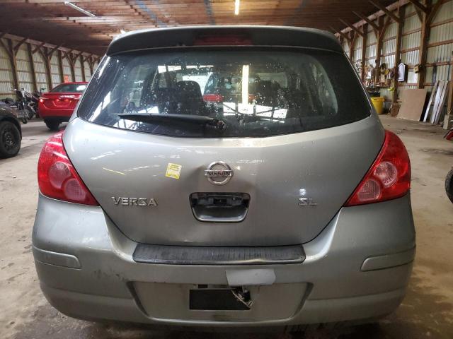 3N1BC13E39L479983 - 2009 NISSAN VERSA S GRAY photo 6