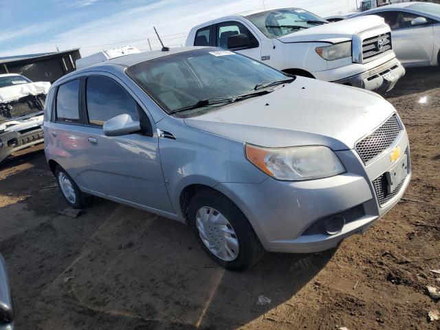 KL1TD66E69B679028 - 2009 CHEVROLET AVEO LS GRAY photo 4