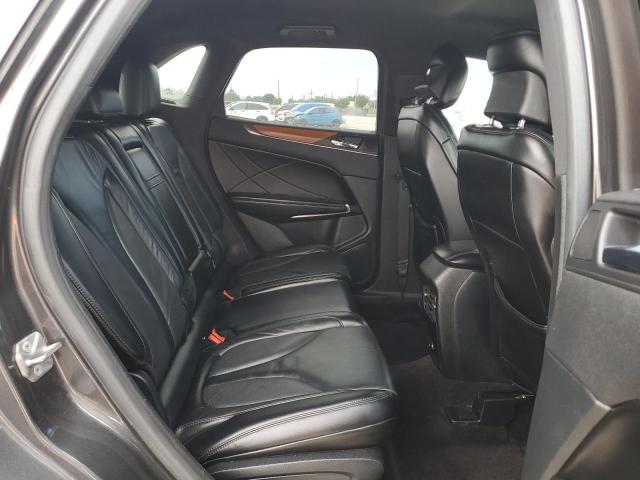 5LMCJ2C99HUL02089 - 2017 LINCOLN MKC SELECT გრაფიტი ფოტო 11