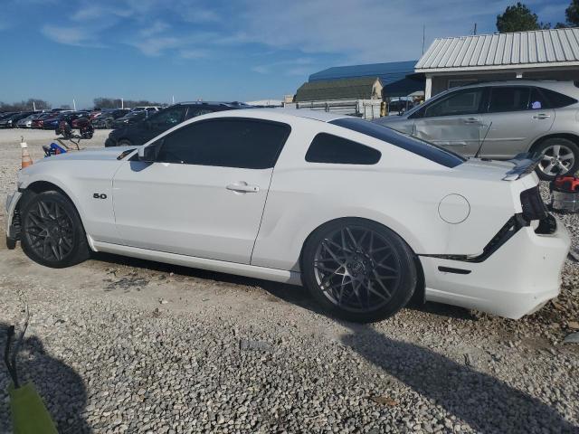 1ZVBP8CFXE5244734 - 2014 FORD MUSTANG GT WHITE photo 2