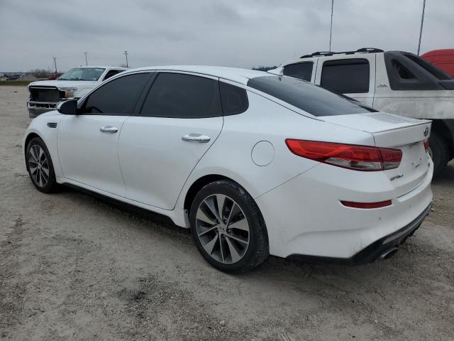 5XXGT4L30KG303669 - 2019 KIA OPTIMA LX WHITE photo 2