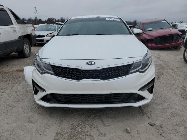 5XXGT4L30KG303669 - 2019 KIA OPTIMA LX WHITE photo 5