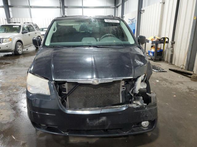 2A4RR5D18AR308886 - 2010 CHRYSLER TOWN & COU TOURING BLACK photo 5