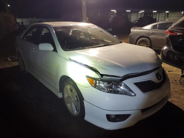 4T1BF3EK8BU593746 - 2011 TOYOTA CAMRY BASE WHITE photo 4