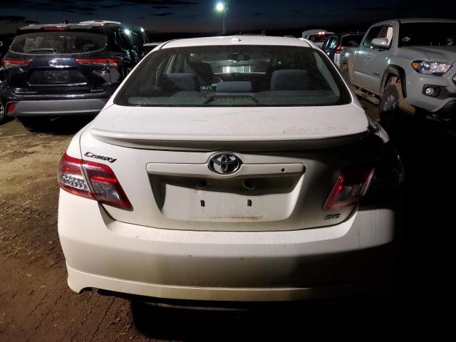 4T1BF3EK8BU593746 - 2011 TOYOTA CAMRY BASE WHITE photo 6