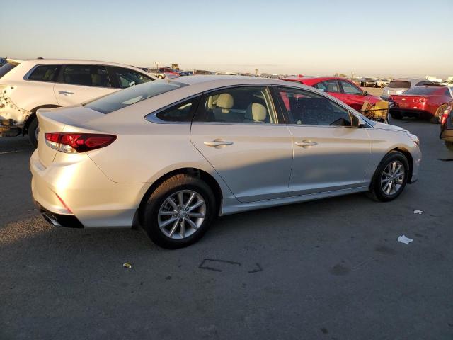 5NPE24AF2KH805594 - 2019 HYUNDAI SONATA SE SILVER photo 3