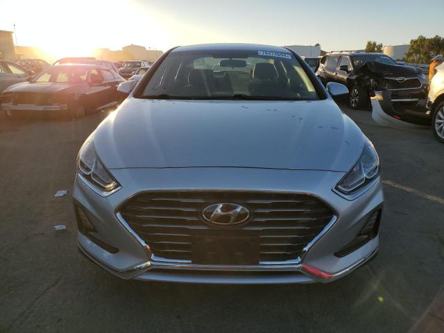 5NPE24AF2KH805594 - 2019 HYUNDAI SONATA SE SILVER photo 5