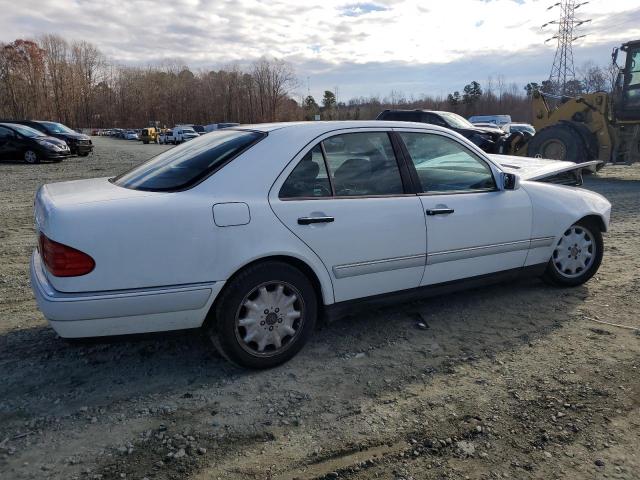 WDBJF55F8VA378158 - 1997 MERCEDES-BENZ E 320 WHITE photo 3