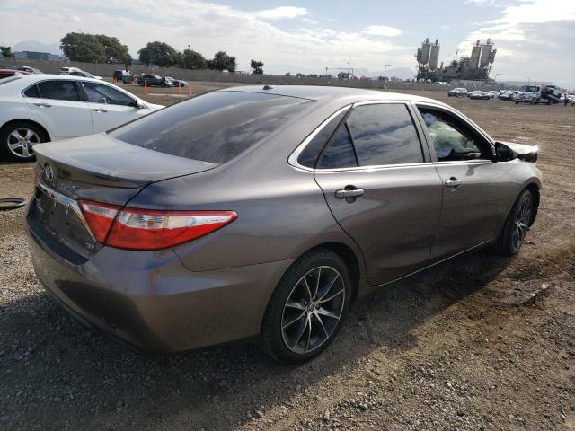 4T1BF1FK5FU906339 - 2015 TOYOTA CAMRY LE GRAY photo 3