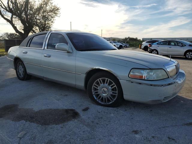 1LNHM82VX6Y632508 - 2006 LINCOLN TOWN CAR SIGNATURE LIMITED BEIGE photo 4