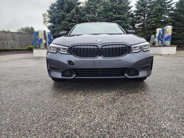 3MW5R7J07N8C36013 - 2022 BMW 330XI CHARCOAL photo 9