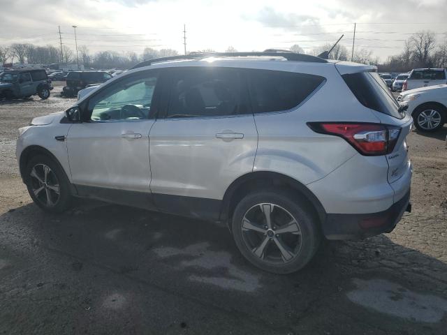 1FMCU9HD4JUB41284 - 2018 FORD ESCAPE SEL WHITE photo 2