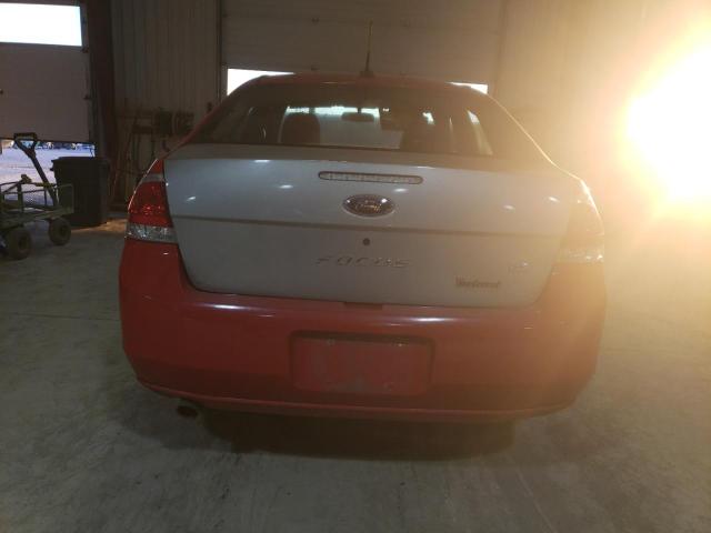 1FAHP35N18W174419 - 2008 FORD FOCUS SE RED photo 6