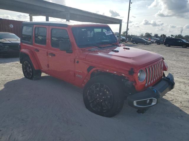 1C4JJXP60NW170013 - 2022 JEEP WRANGLER U SAHARA 4XE RED photo 4
