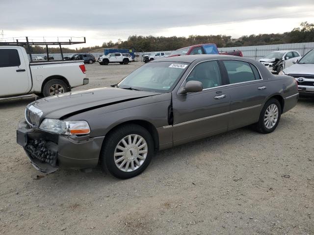 1LNHM81W44Y677001 - 2004 LINCOLN TOWN CAR EXECUTIVE GRAY photo 1