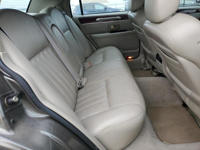 1LNHM81W44Y677001 - 2004 LINCOLN TOWN CAR EXECUTIVE GRAY photo 10