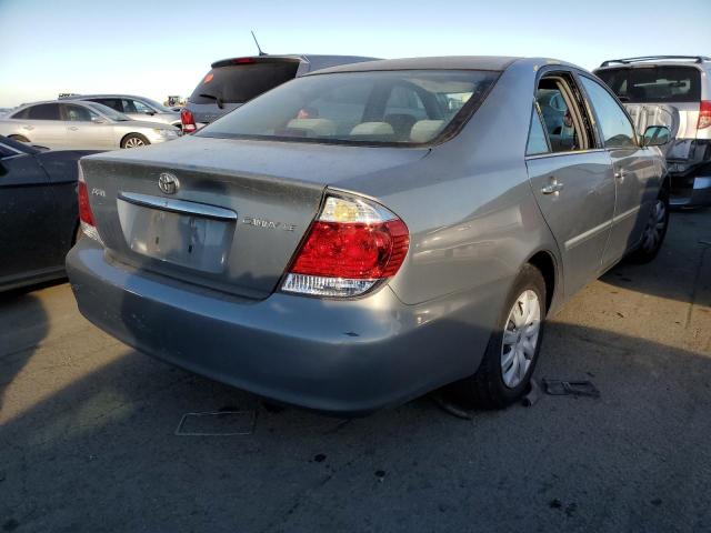 4T1BE32K95U510353 - 2005 TOYOTA CAMRY LE SILVER photo 3