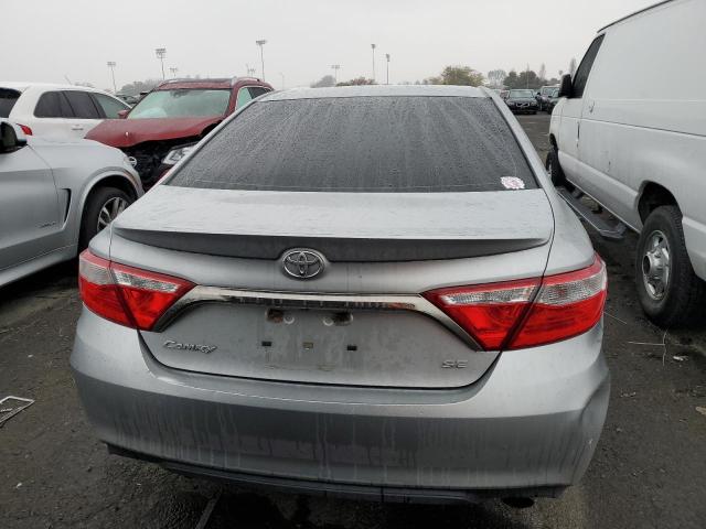 4T1BF1FK7HU437192 - 2017 TOYOTA CAMRY LE SILVER photo 6