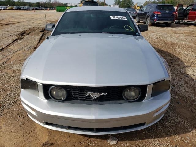 1ZVHT82H495102801 - 2009 FORD MUSTANG GT SILVER photo 5