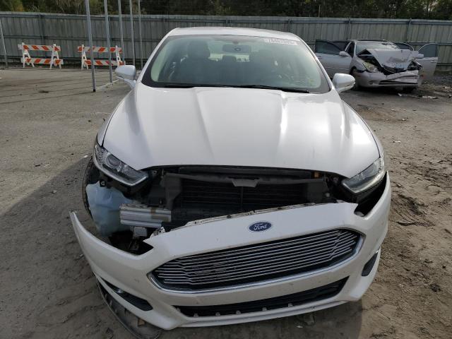 3FA6P0HD7FR242005 - 2015 FORD FUSION SE WHITE photo 5