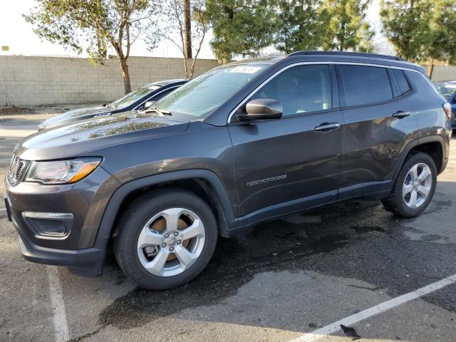 3C4NJCBB5JT441095 - 2018 JEEP COMPASS LATITUDE GRAY photo 1