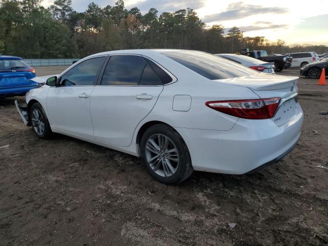 4T1BF1FK6FU889213 - 2015 TOYOTA CAMRY LE WHITE photo 2