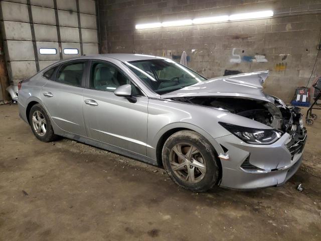 5NPEG4JAXLH016469 - 2020 HYUNDAI SONATA SE SILVER photo 4