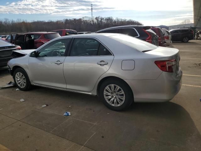 4T4BF1FK0ER443062 - 2014 TOYOTA CAMRY L SILVER photo 2