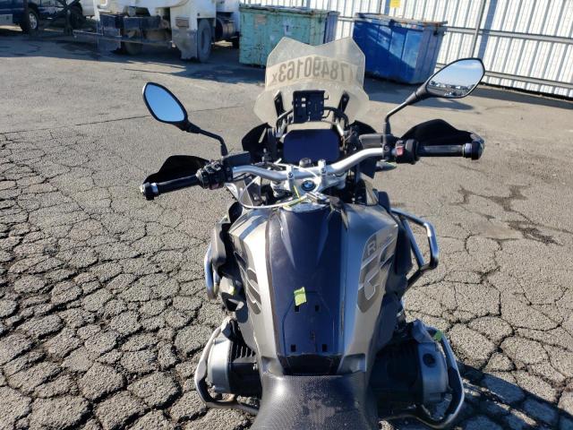 WB10A6105JZ657224 - 2018 BMW R1200 GS BLACK photo 5